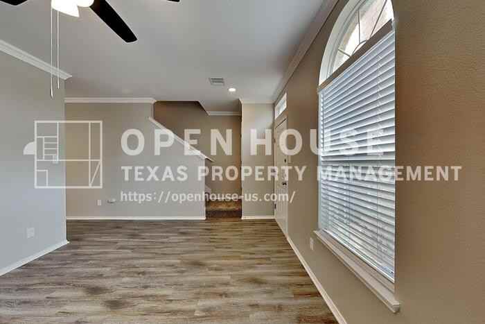 1304 Eagle Wing Ln - Photo 5 of 29