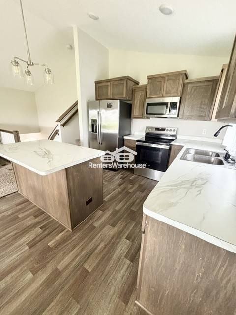 4634 9th St Ne - Photo 7 of 20