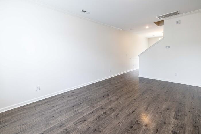 4636 Kyle Dr - Photo 2 of 29