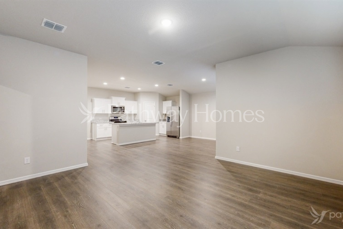 1625 Gatesville Ct - Photo 3 of 20