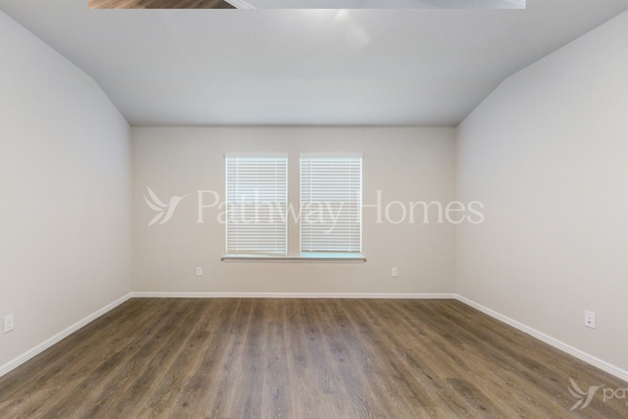 1625 Gatesville Ct - Photo 6 of 20