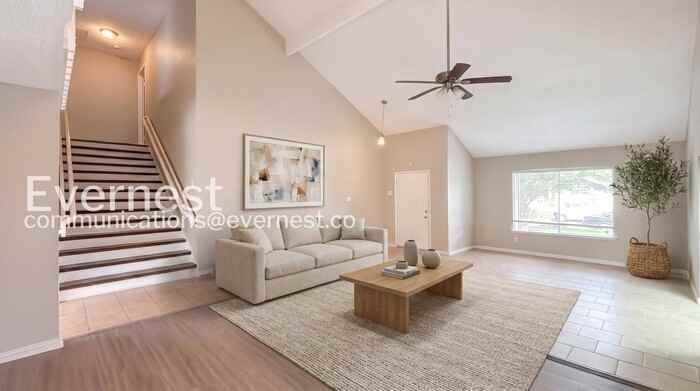 2719 Meadowgrass Ln - Photo 5 of 32