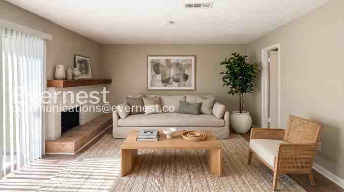 2719 Meadowgrass Ln - Photo 6 of 32