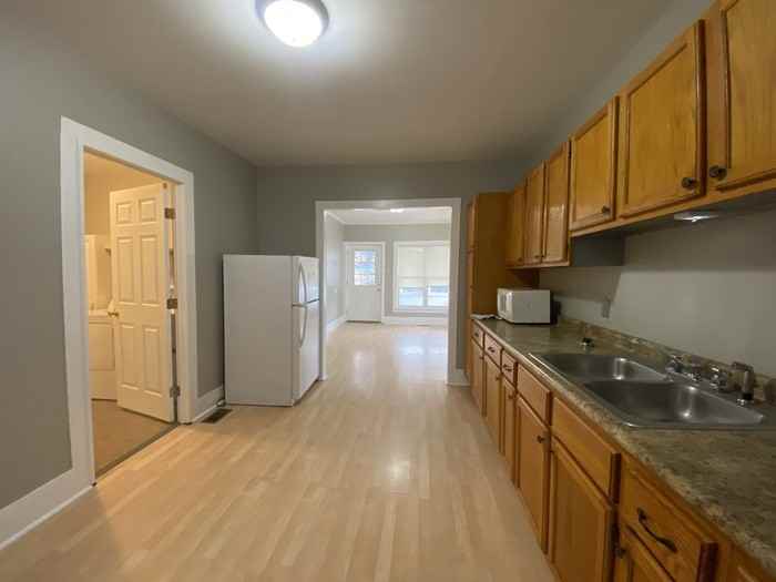 717 Alexandria St #LEFT - Photo 6 of 13