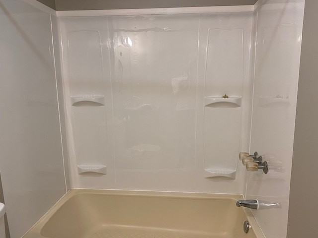 234 Coffeen St #3H - Photo 7 of 16