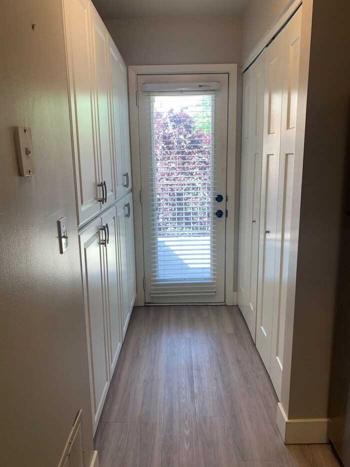1223 E Vine Gate Dr #038 - Photo 7 of 33