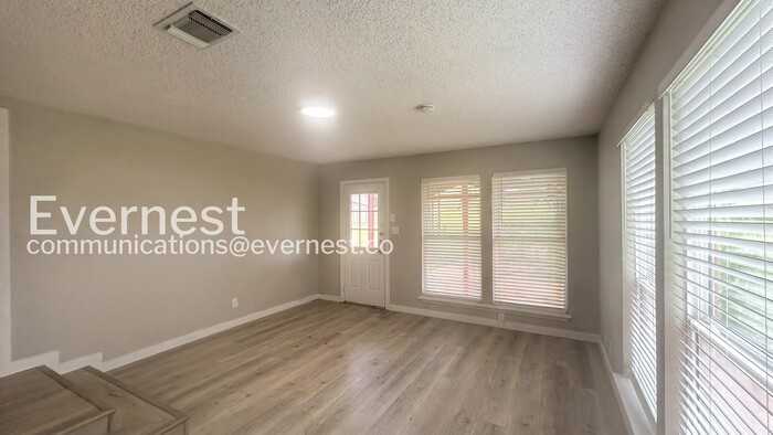 1224 Plum St - Photo 5 of 18