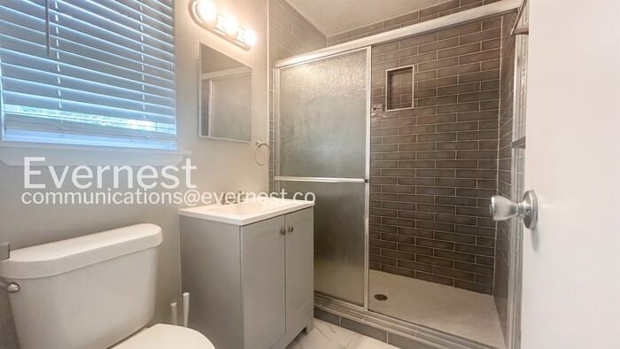 1224 Plum St - Photo 6 of 18