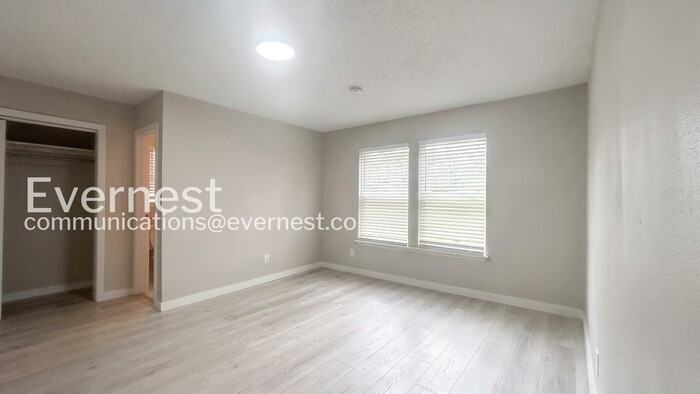 1224 Plum St - Photo 7 of 18
