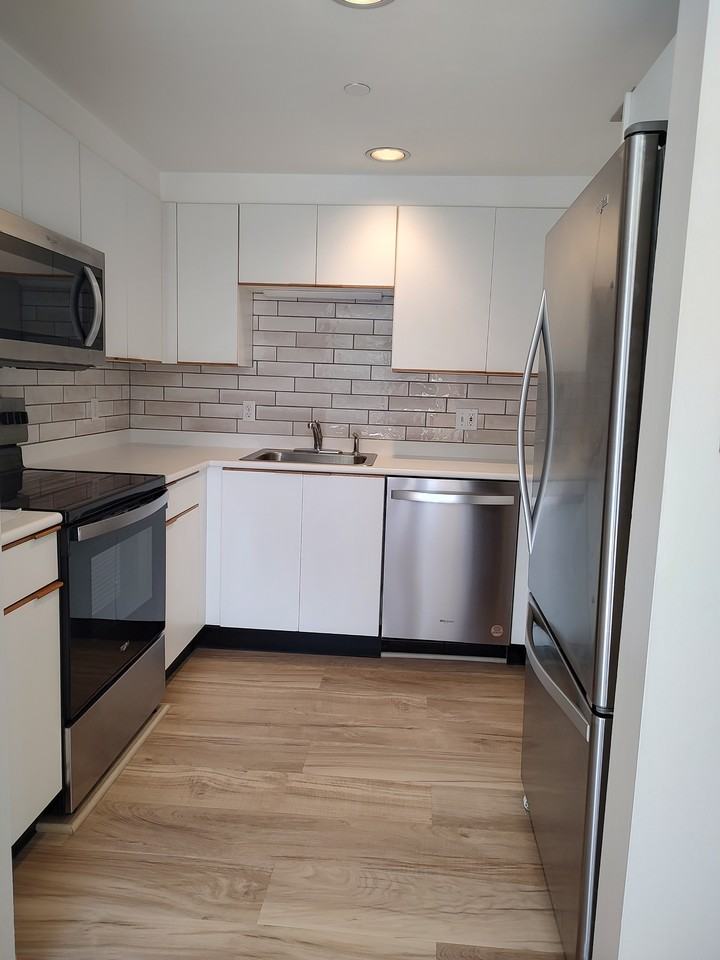 315 Rantoul St #408 - Photo 4 of 22