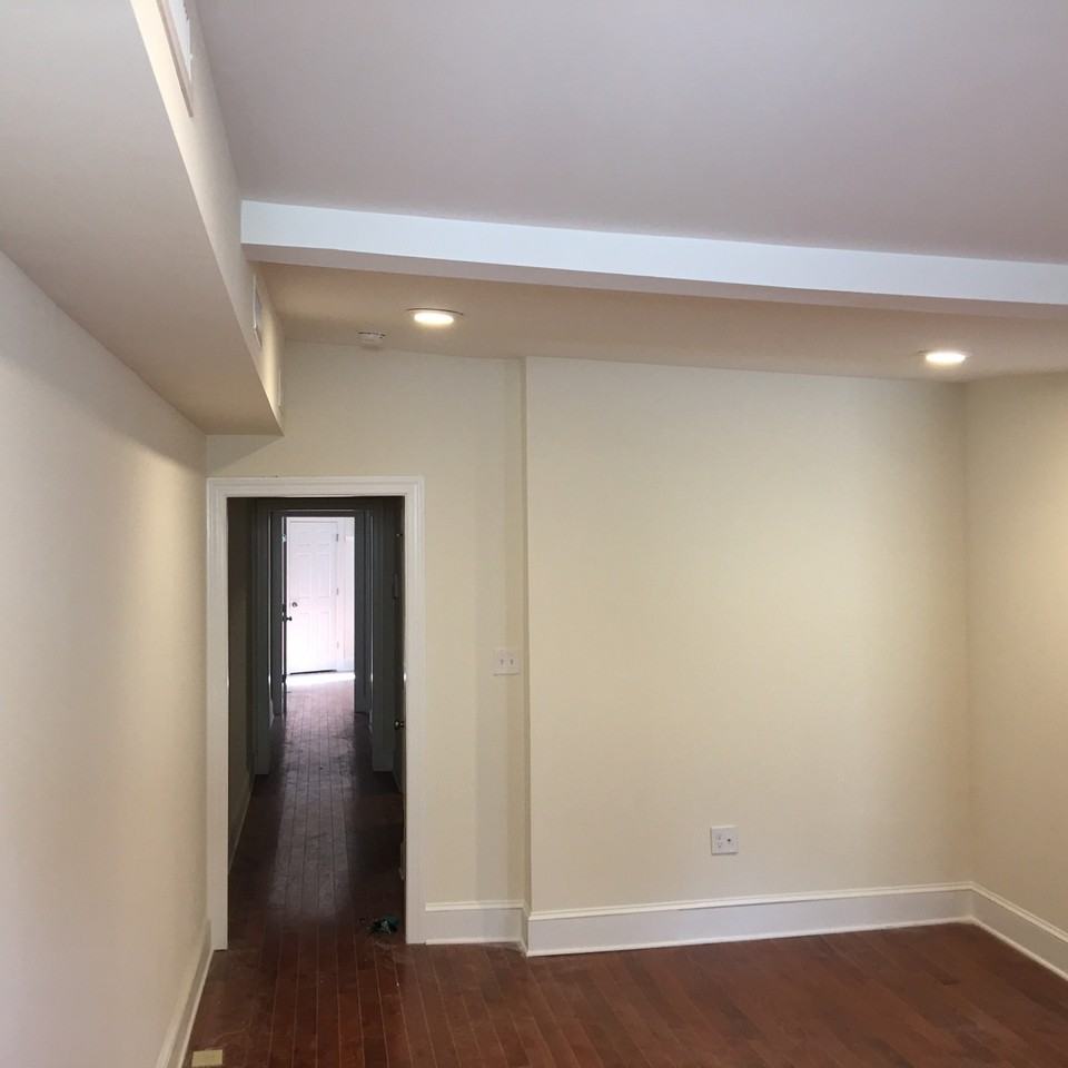 1949 Locust St #4 - Photo 3 of 8