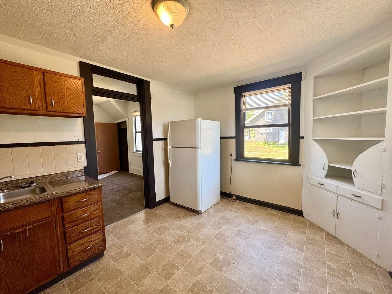 1538 Woodland Ave Nw #1538 - Photo 5 of 9