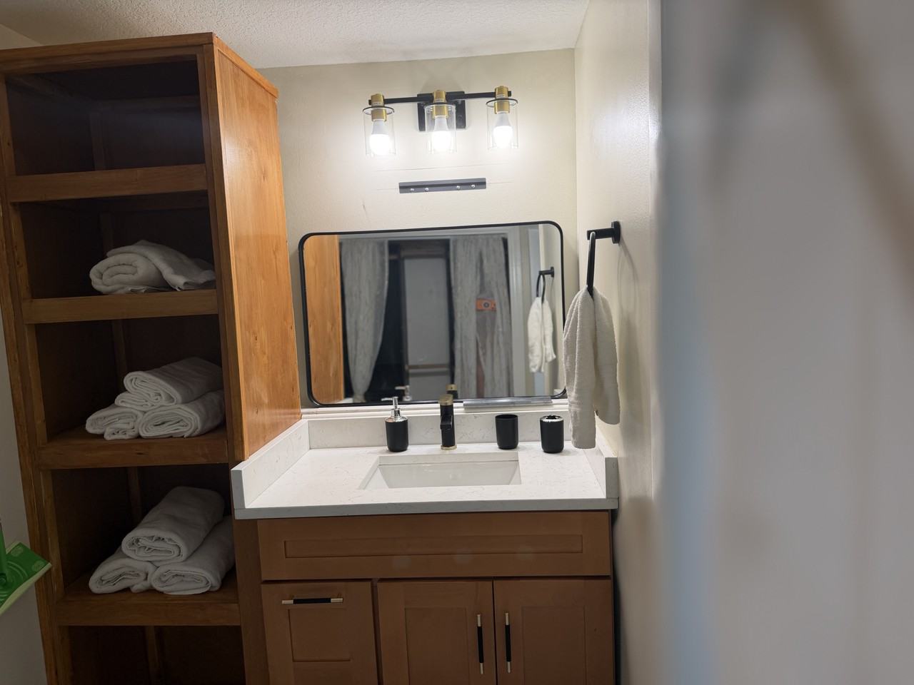 6014 Mimosa Dr #NA - Photo 5 of 7