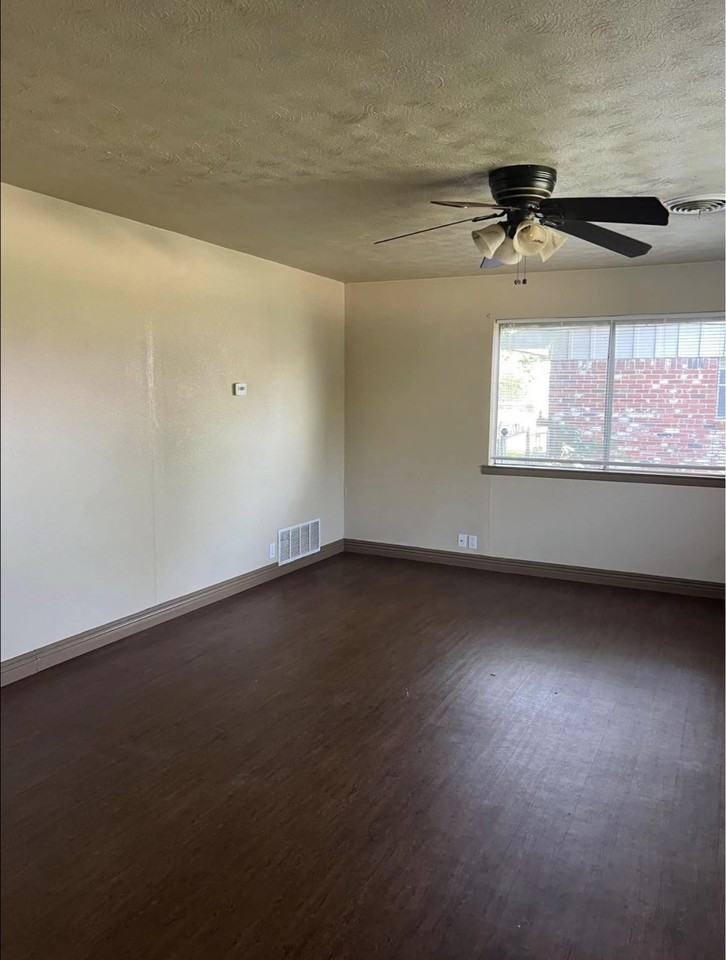 1408 Lynwood St #NA - Photo 5 of 8