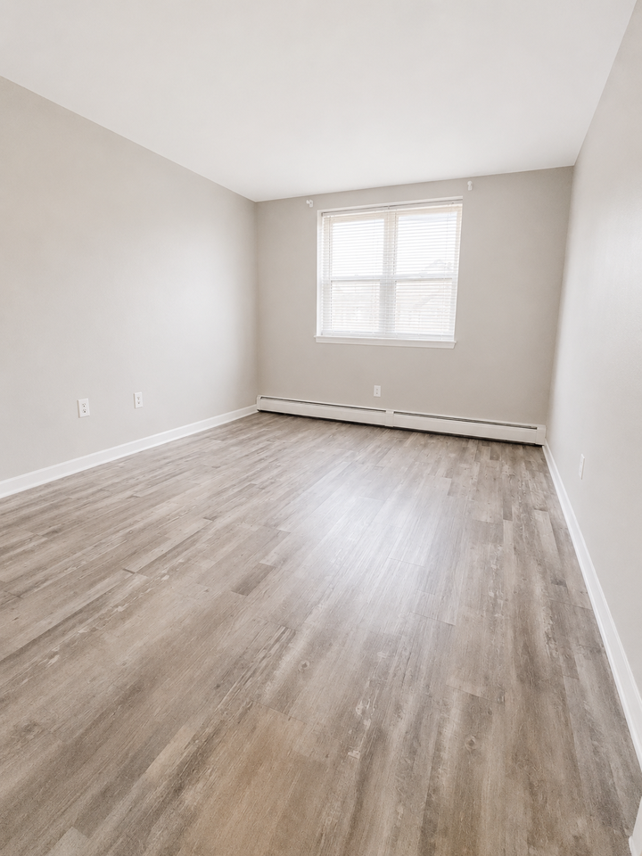 194 Washington St #401 - Photo 6 of 9