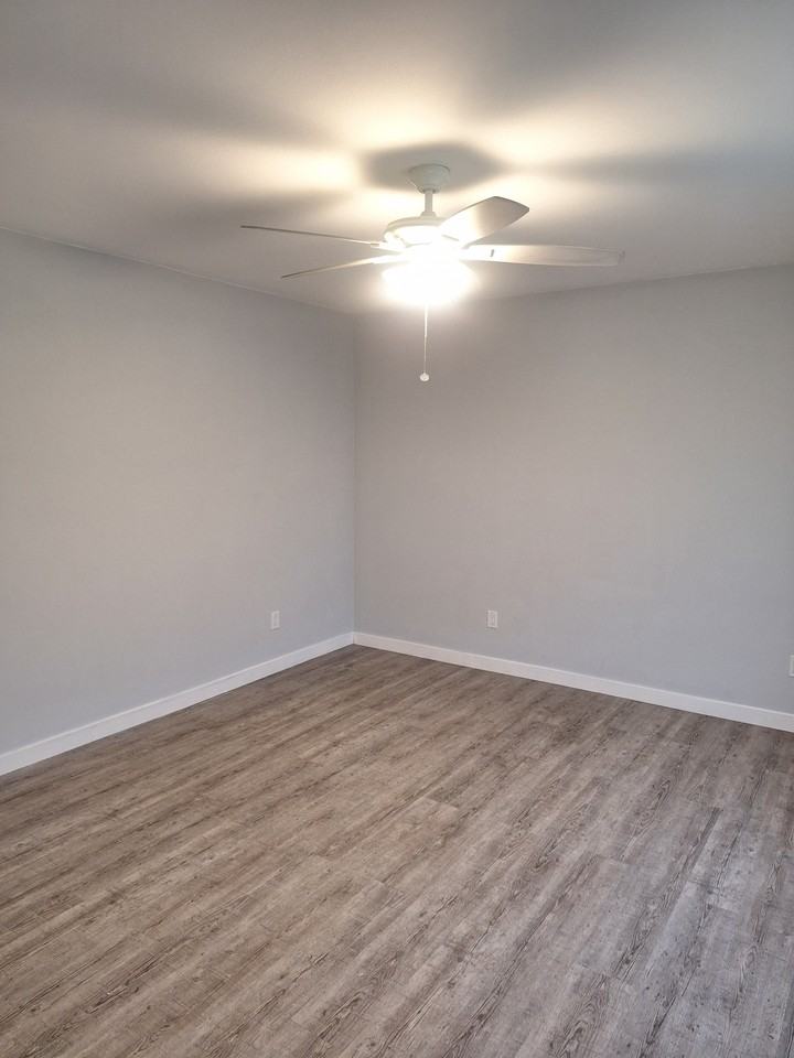 550 W 106th St #550 - Photo 4 of 10