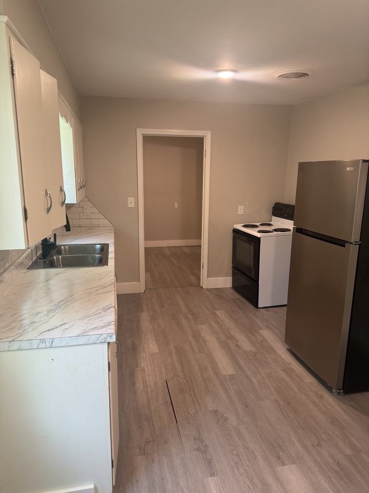 535 Hobson Pl #NA - Photo 2 of 10