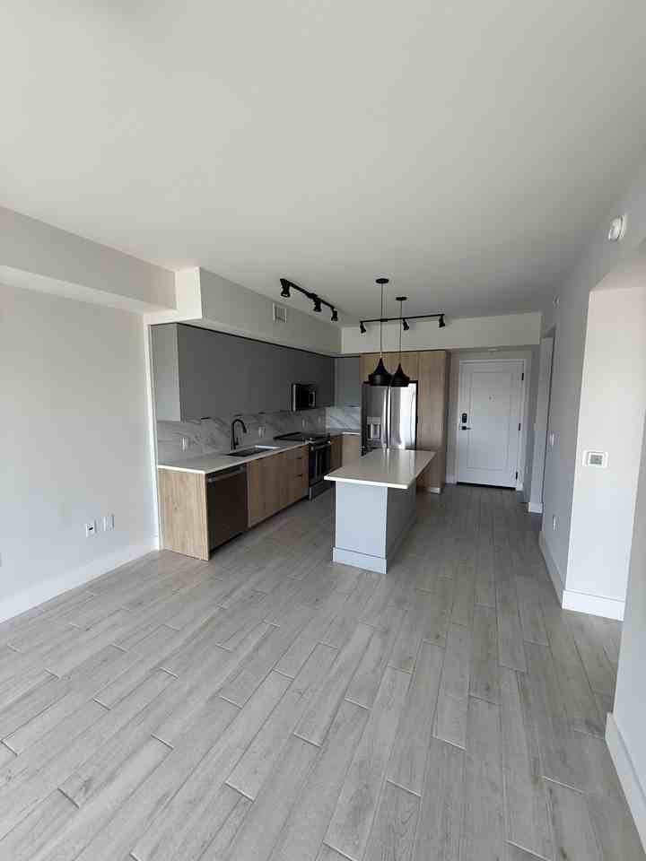 949 E 24th St #416 - Photo 2 of 6