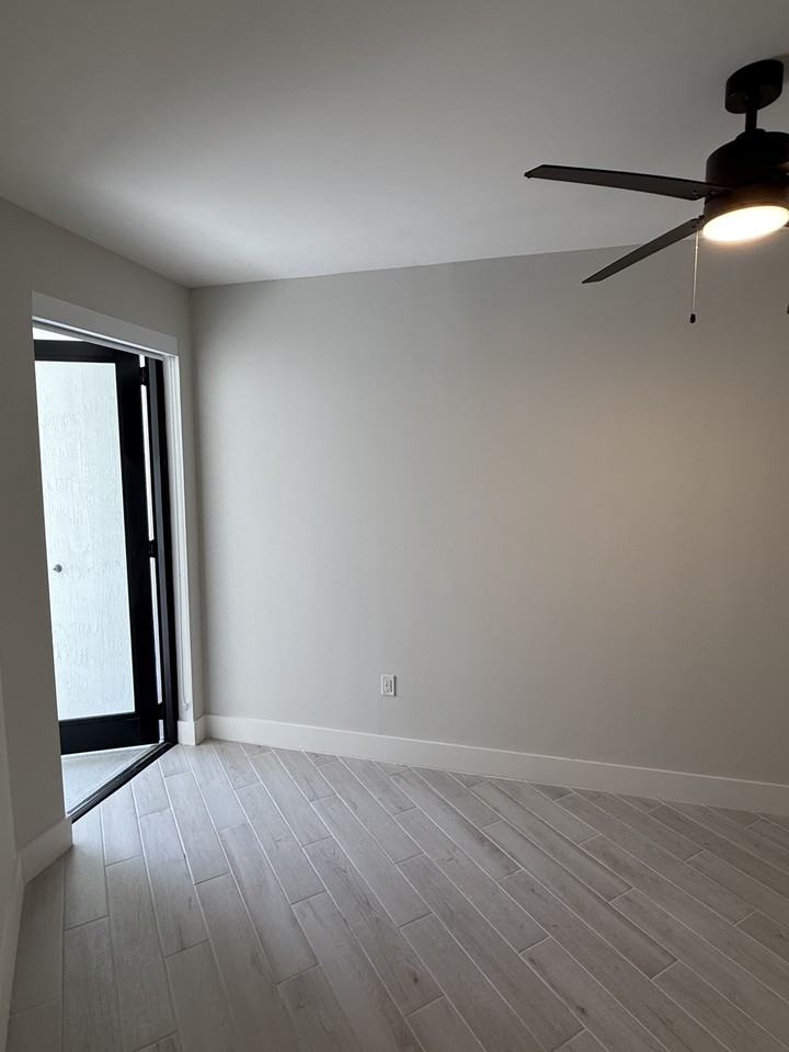 949 E 24th St #416 - Photo 4 of 6