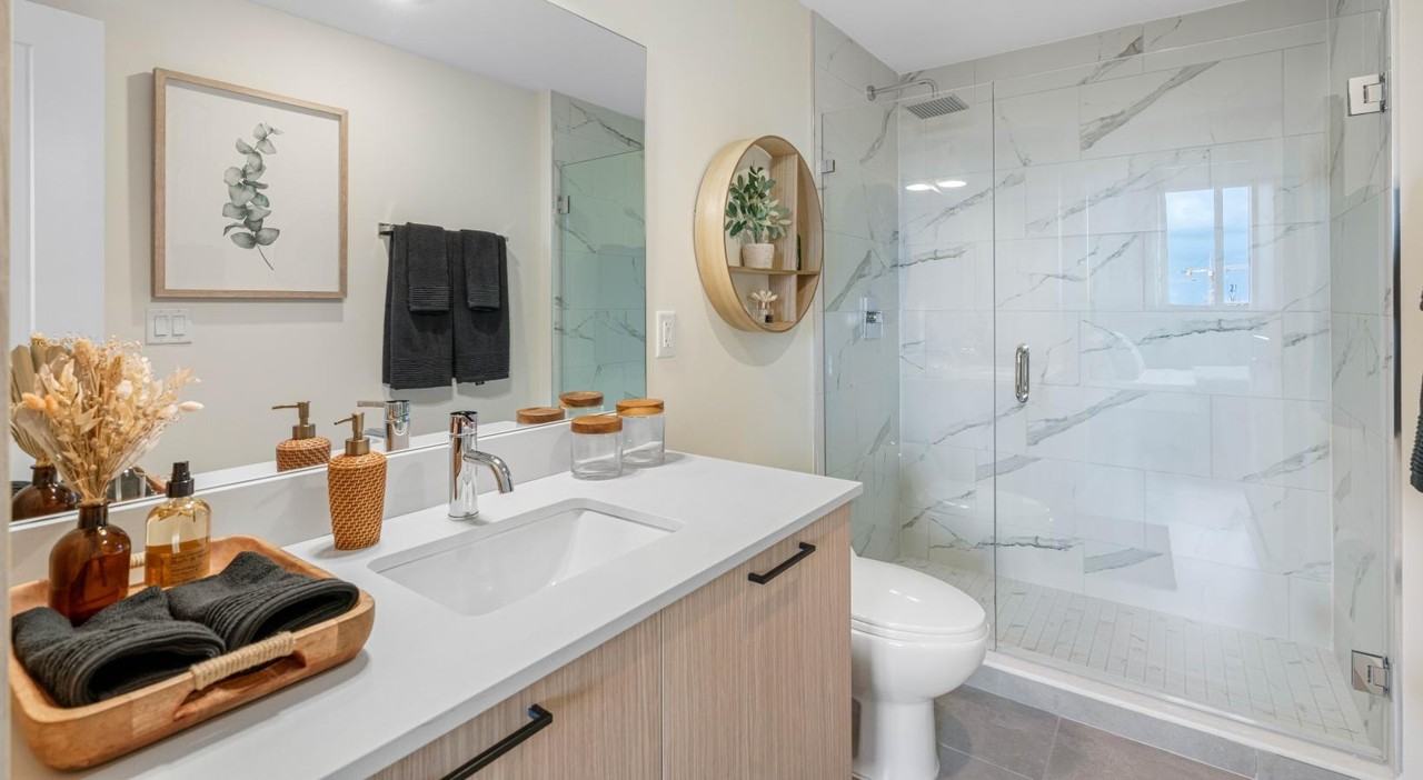 16395 Biscayne Blvd #723 - Photo 3 of 8
