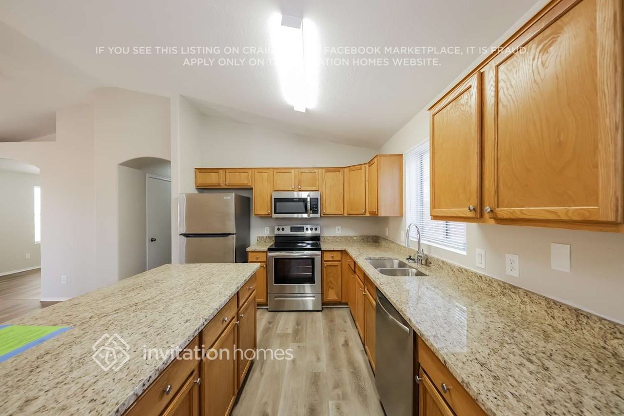 17404 N 16th Pl - Photo 7 of 16