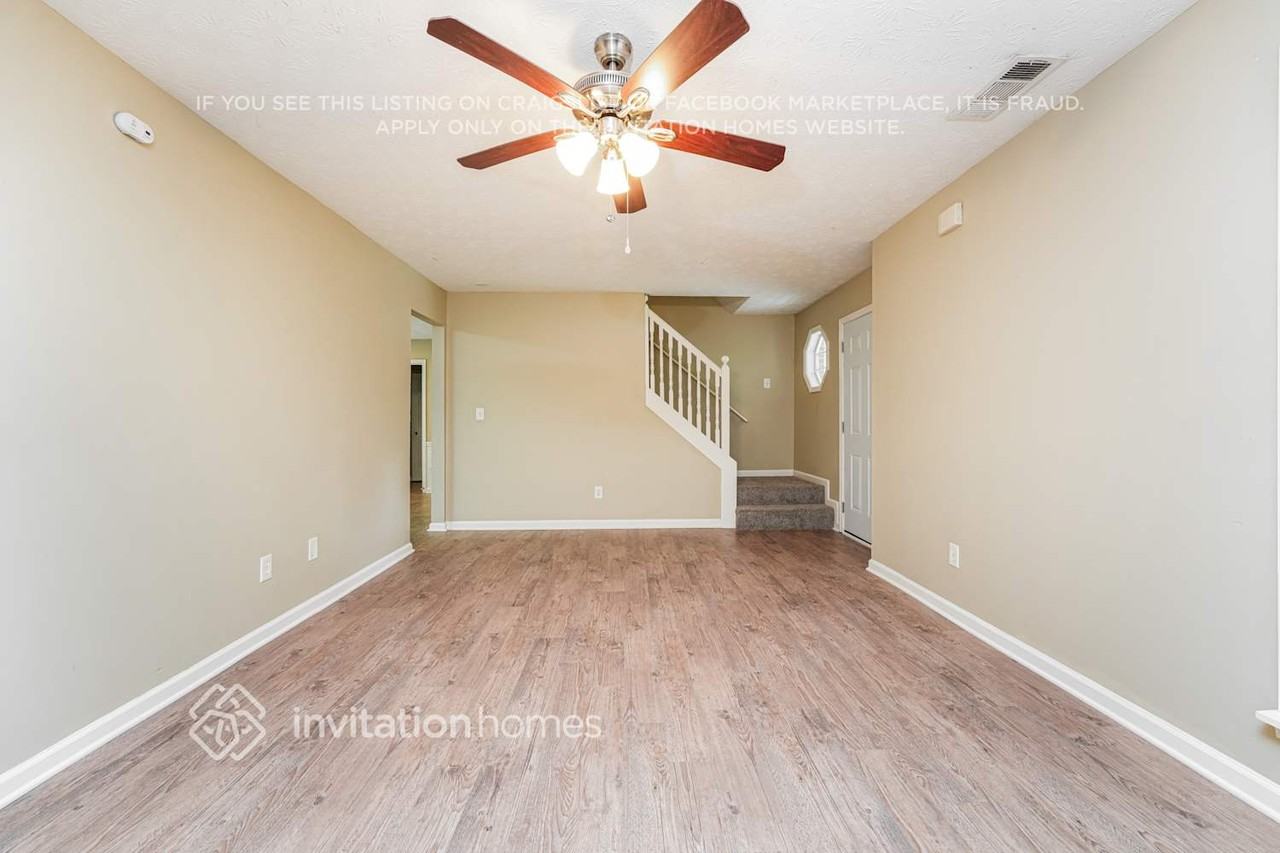 3750 Scotland Ln - Photo 6 of 19