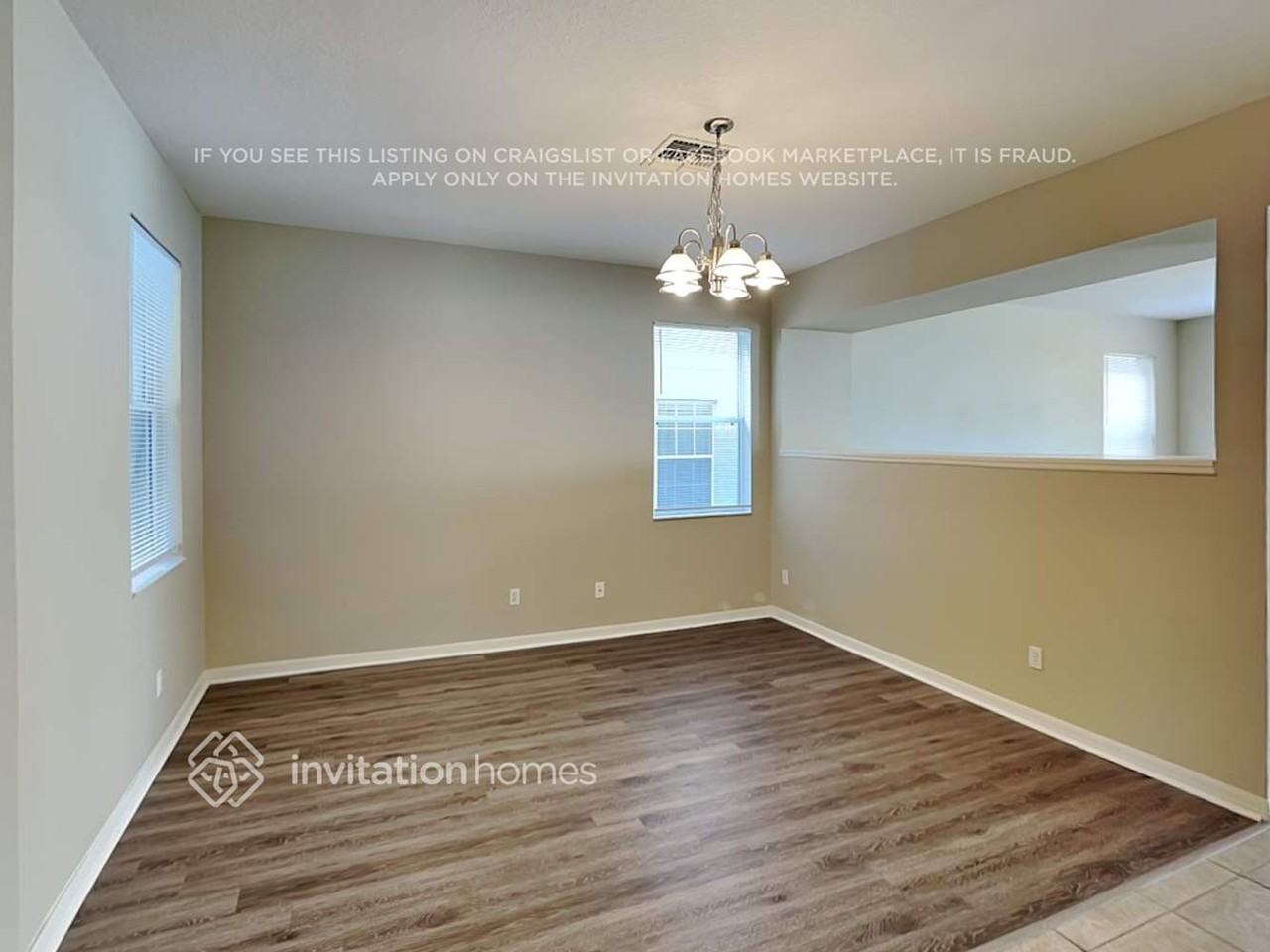 17549 Queensland St - Photo 5 of 19