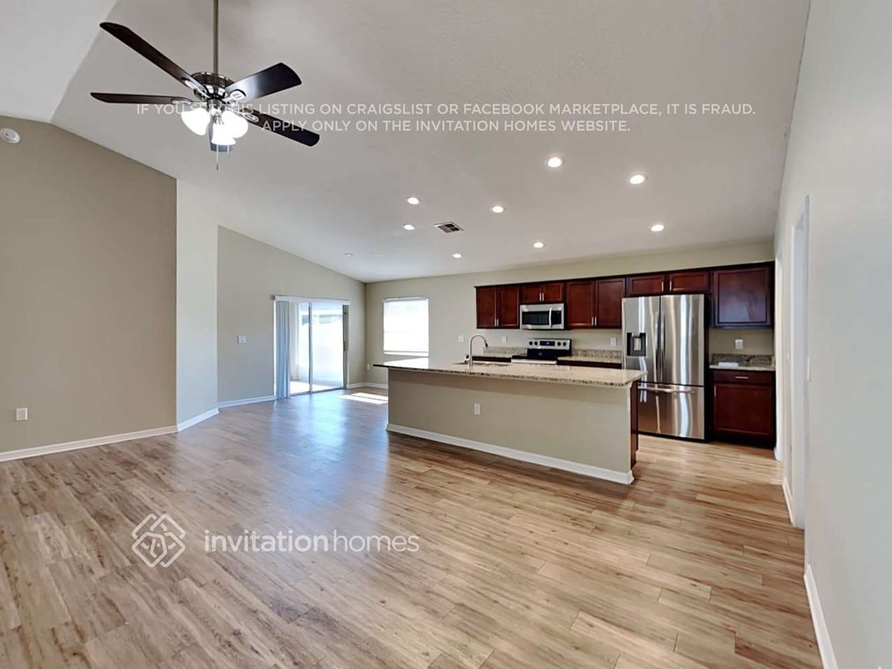 939 Blue Tide Ln - Photo 4 of 19