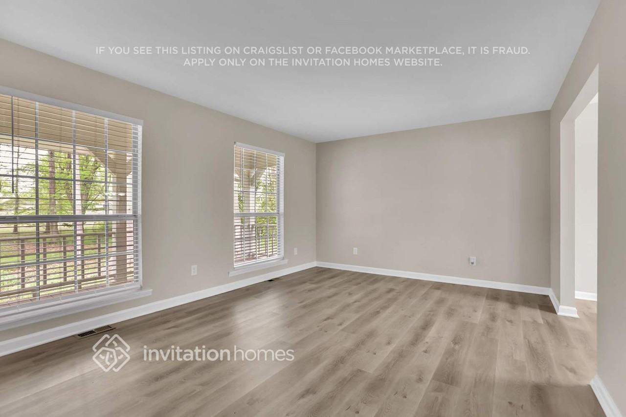 4530 Doss Cir - Photo 4 of 25