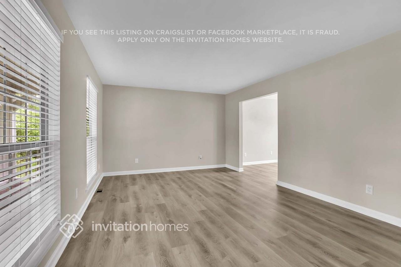4530 Doss Cir - Photo 5 of 25