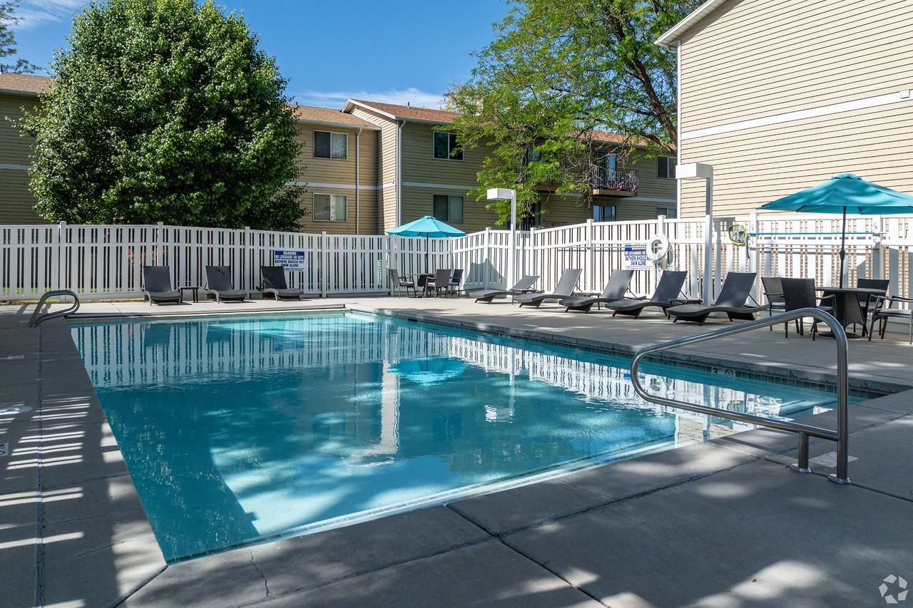 Arcadia Green Apartments - Photo 2 of 39