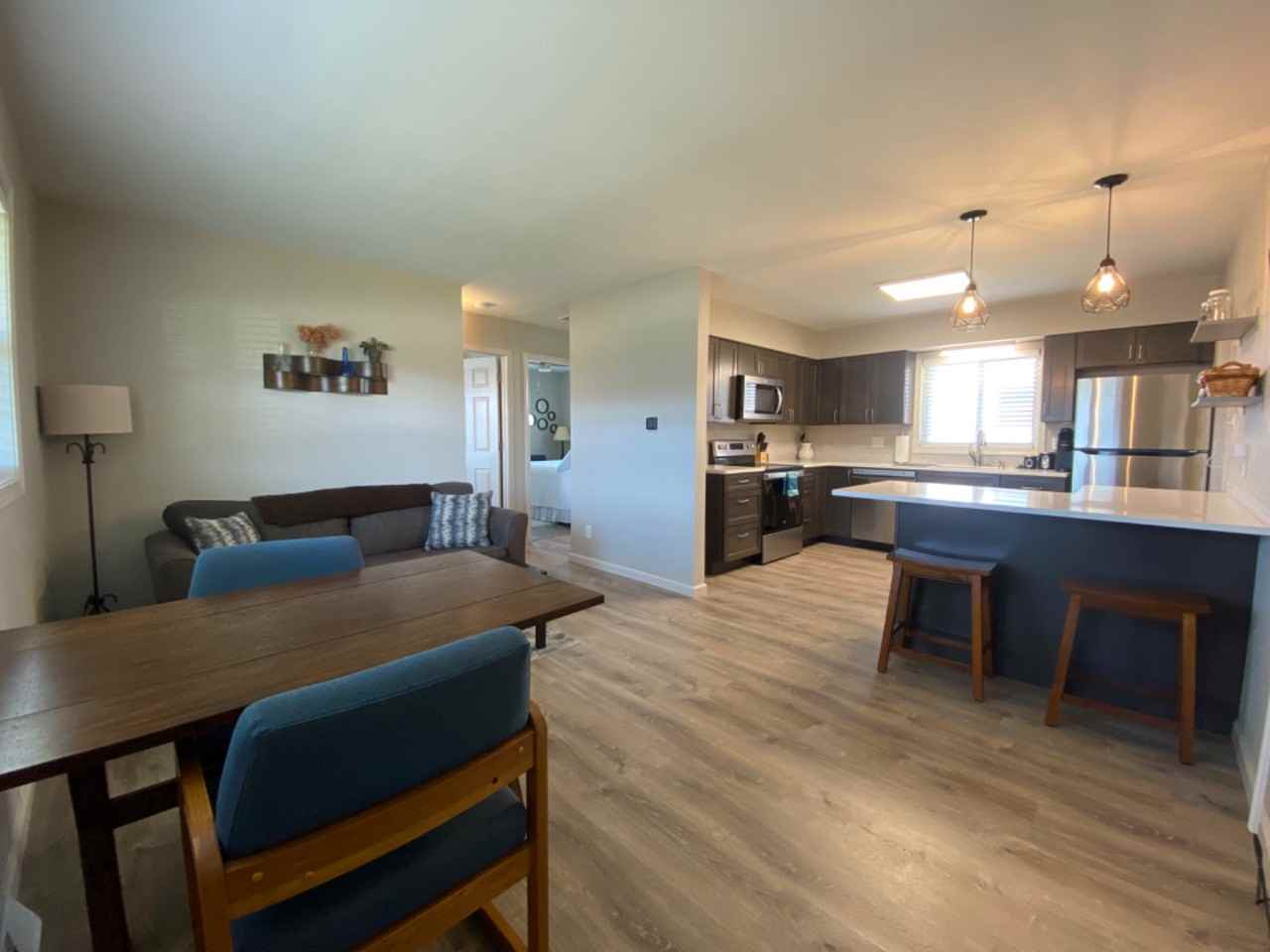 1601 University Dr - Photo 3 of 13