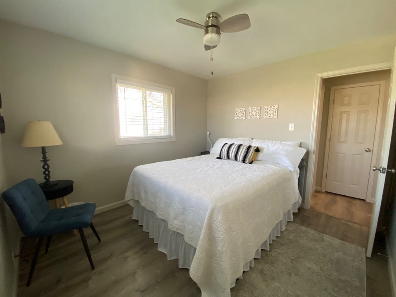 1601 University Dr - Photo 7 of 13