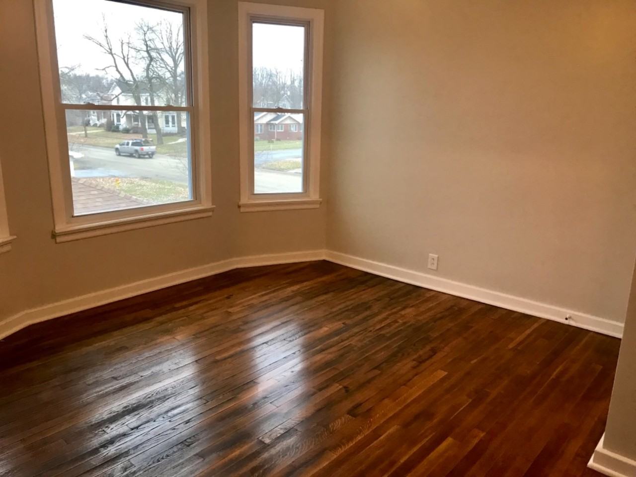 2213 Western Ave - Photo 2 of 10