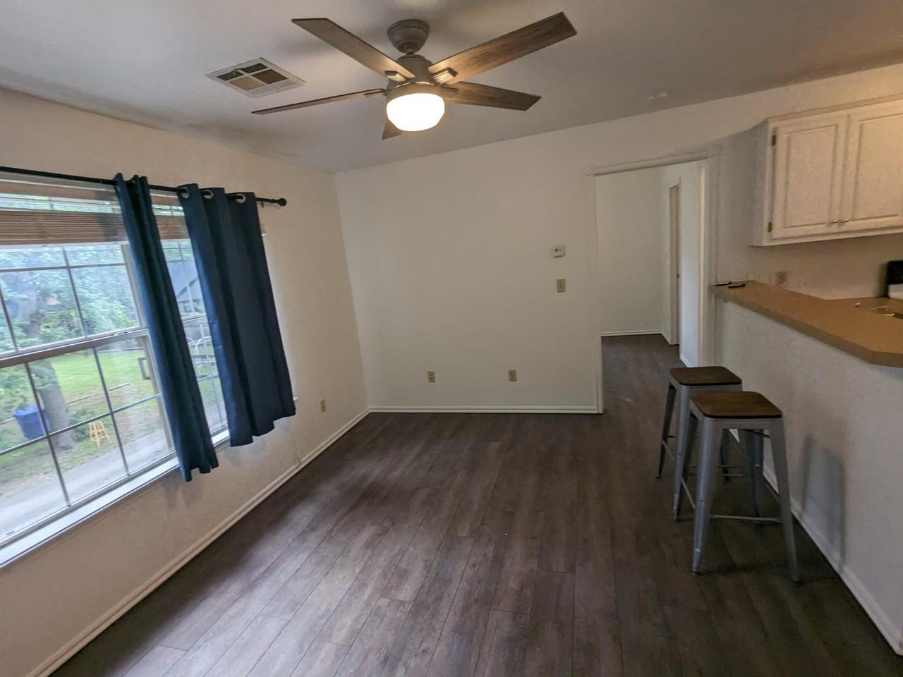 418-420 W Comanche St - Photo 6 of 10