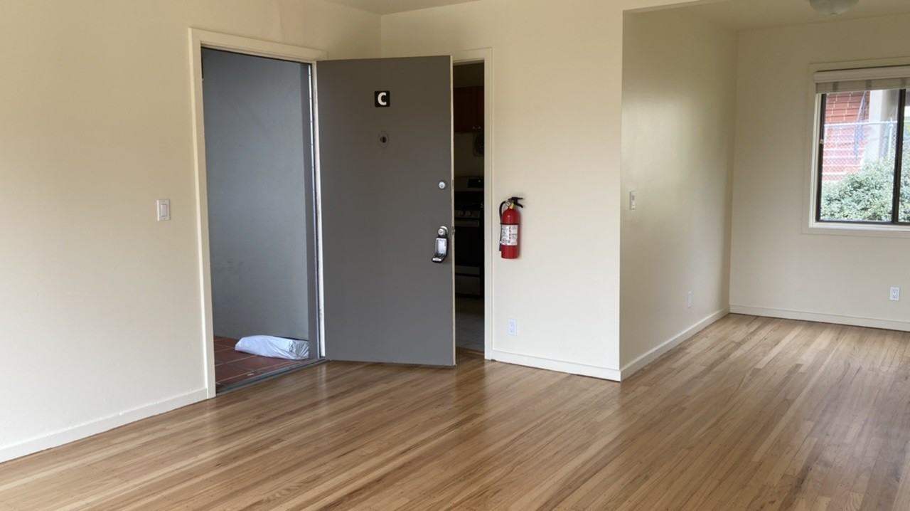 1515 Pershing Drive #C - Photo 2 of 21