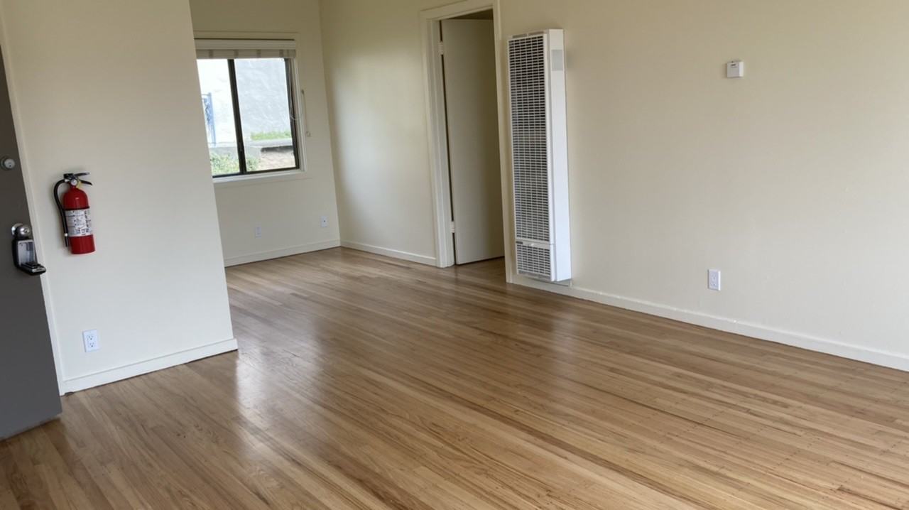 1515 Pershing Drive #C - Photo 4 of 21