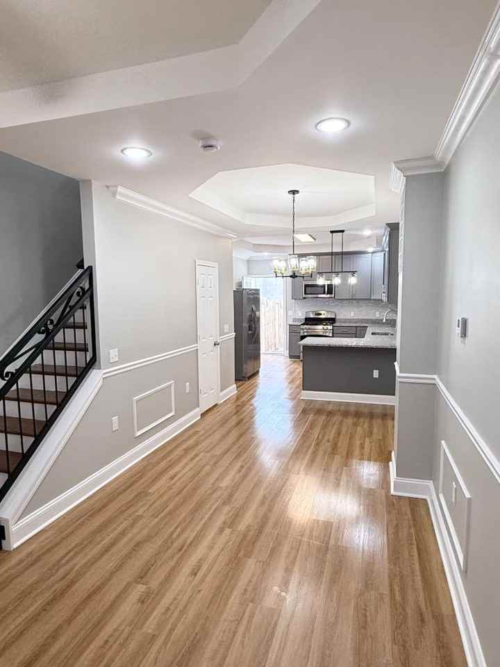 2321 E Preston St - Photo 4 of 20