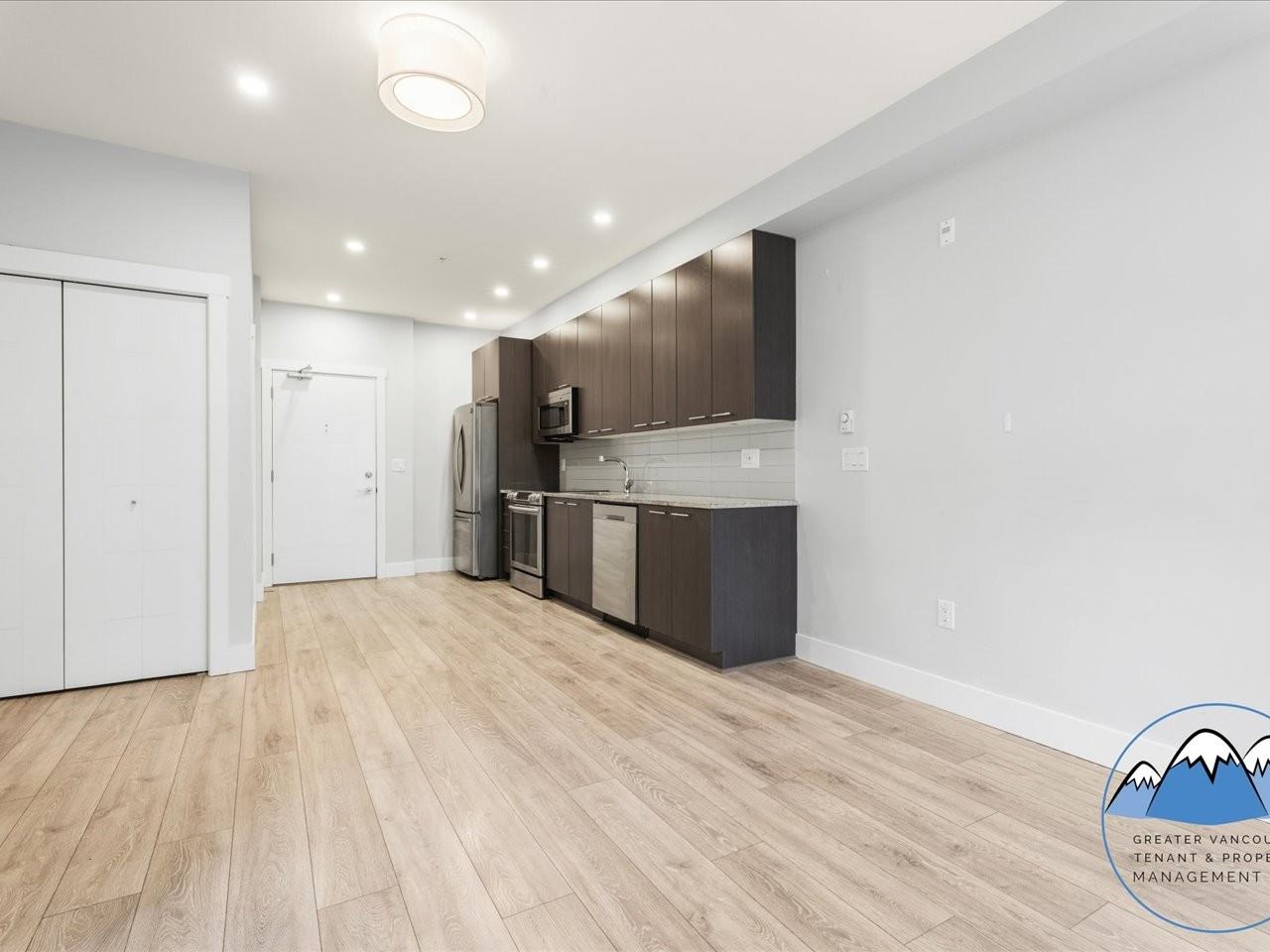 22315 122 Ave - Photo 5 of 28
