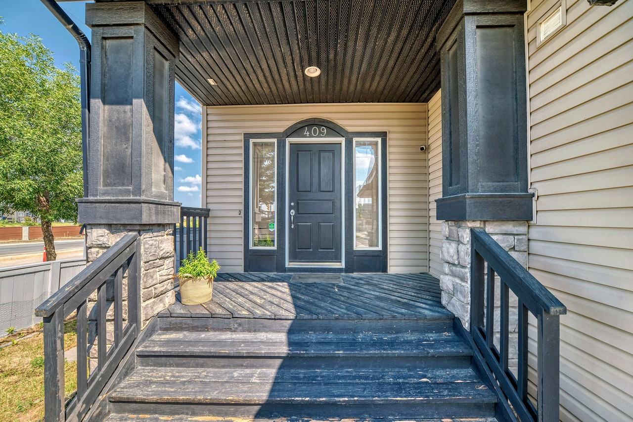 409 West Lakeview Drive - Photo 4 of 50