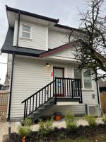 featured image of 66 18th Ave W