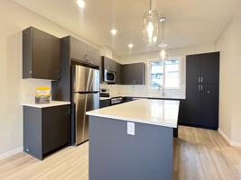 featured image of 817 South Point Gate Sw