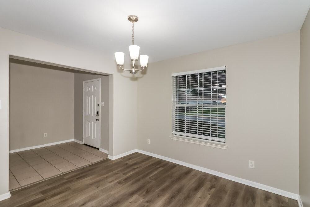 6207 Winter Oak St - Photo 5 of 17