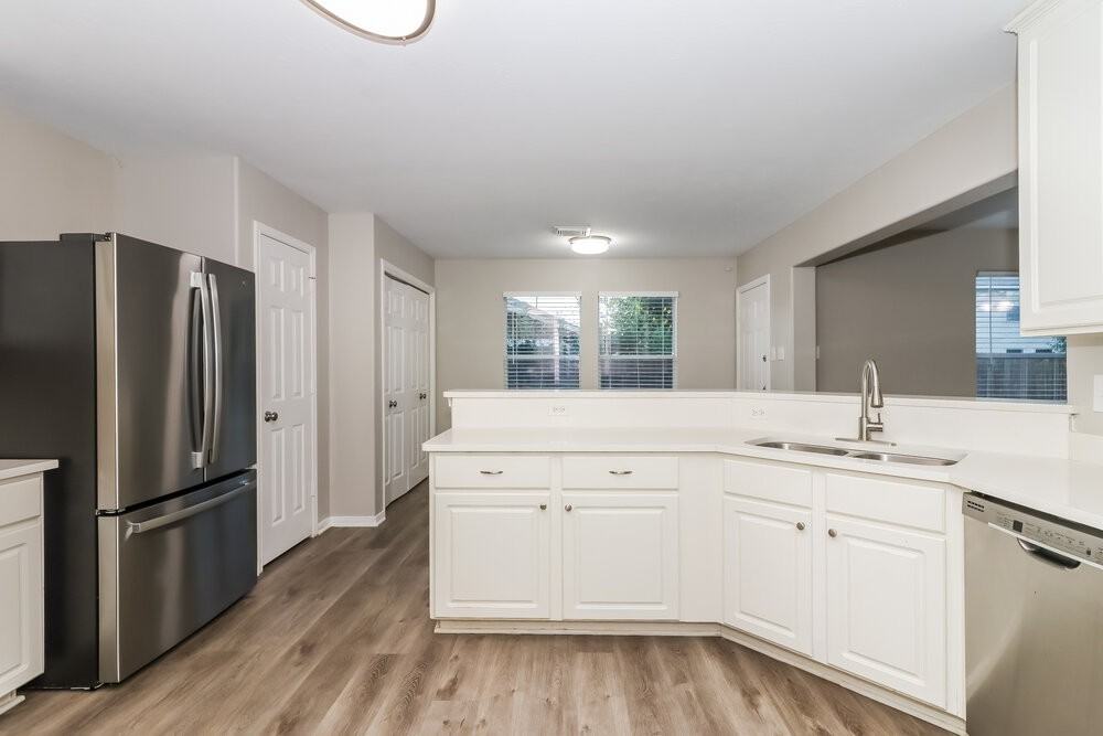 6207 Winter Oak St - Photo 6 of 17