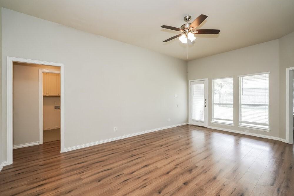 211 Dove Mdws - Photo 6 of 16