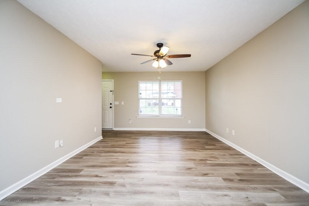 1021 Tammy Sue Ln - Photo 5 of 17