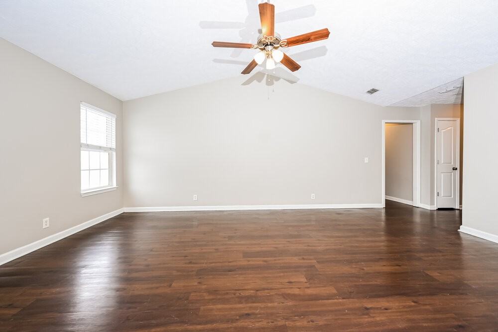 2911 Boyle Ct - Photo 3 of 18
