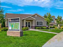 featured image of 3710 N Centrepoint Way