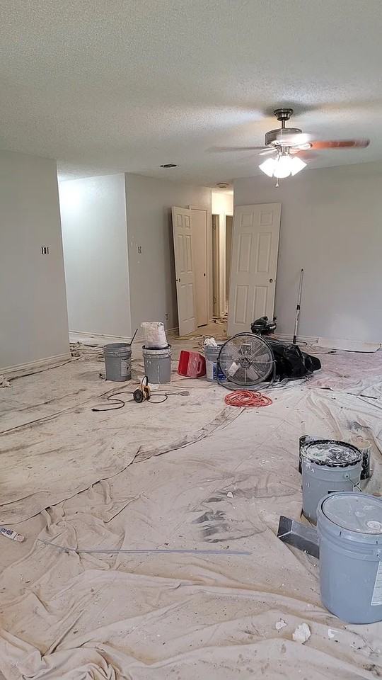 10562 Bounty Dr - Photo 3 of 7
