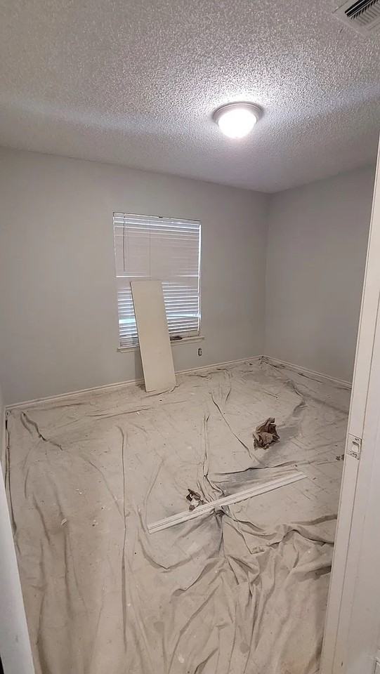 10562 Bounty Dr - Photo 5 of 7